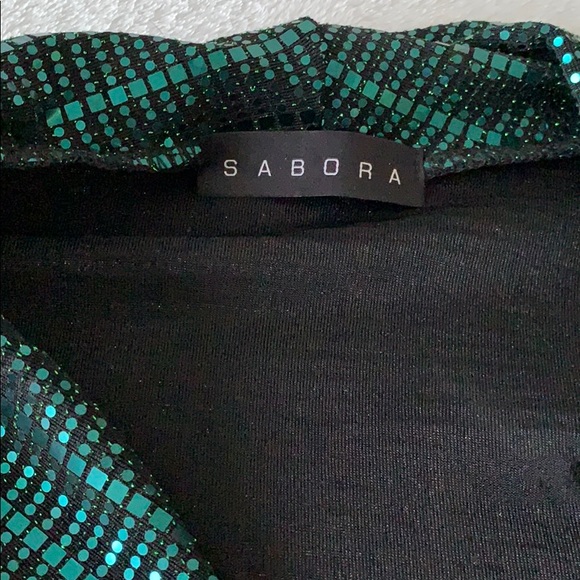 Dress - Picture 3 of 4